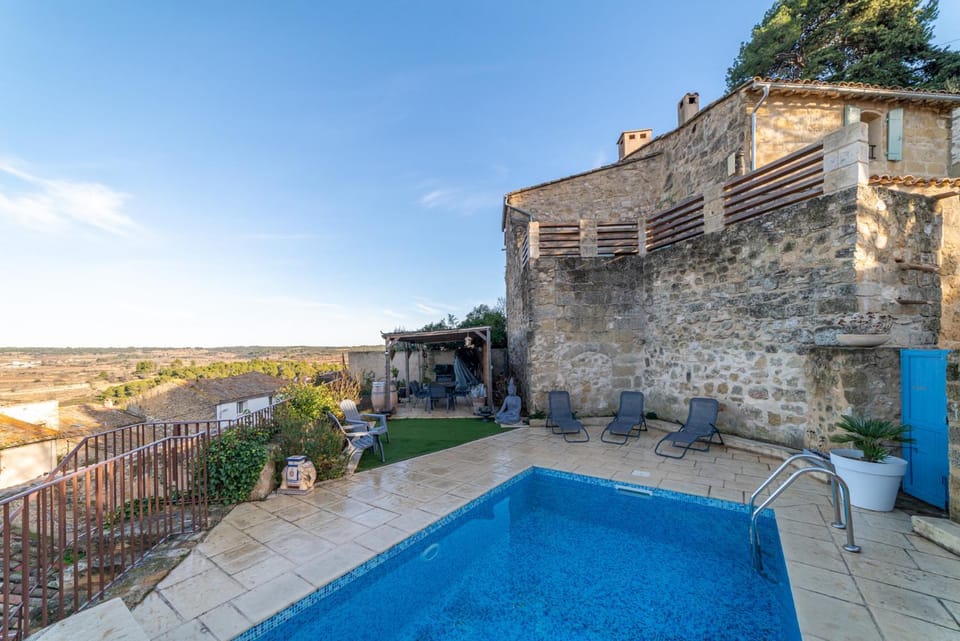 Natural landscape, View (from property/room), Balcony/Terrace, Pool view, Swimming pool, Swimming pool, sunbed