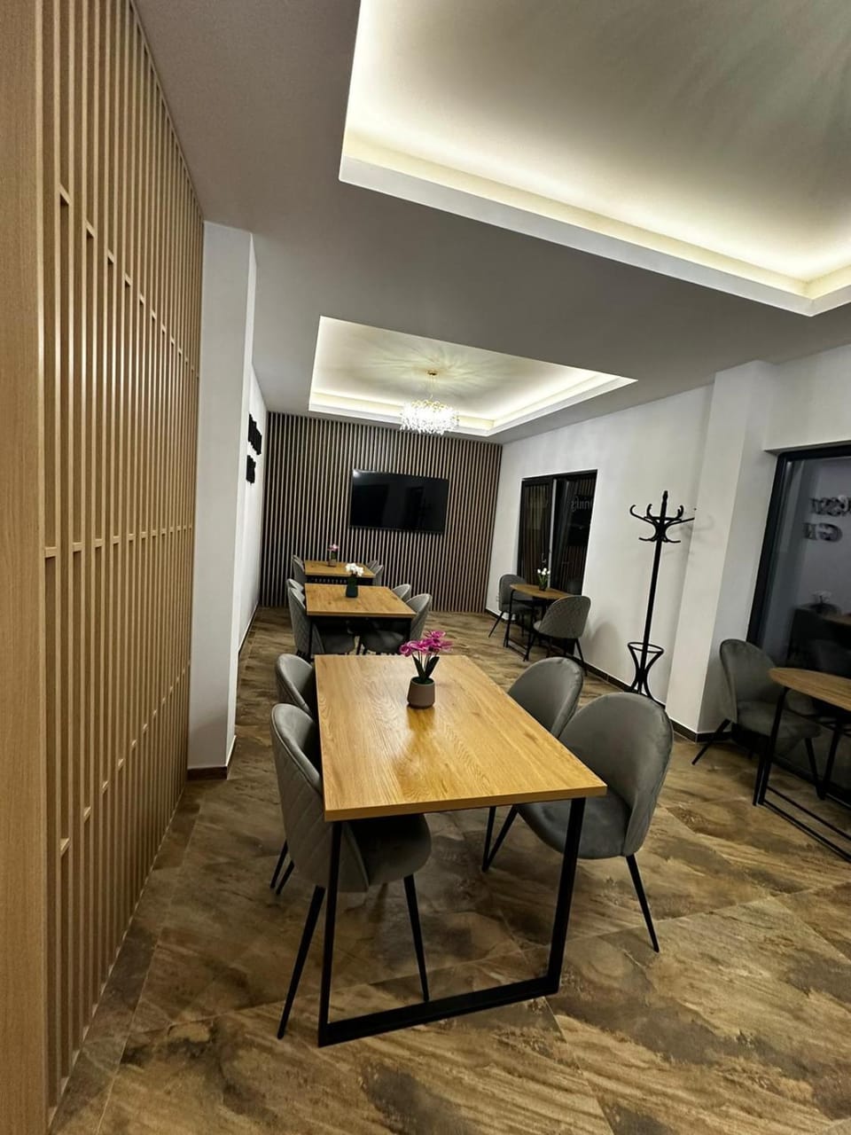 Pensiunea GRS Tunari Bed and Breakfast in Romania