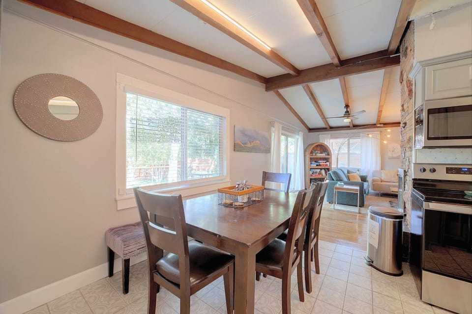 Pet-Friendly Sedona Home: Hot Tub, Walk to Trails! House in Sedona