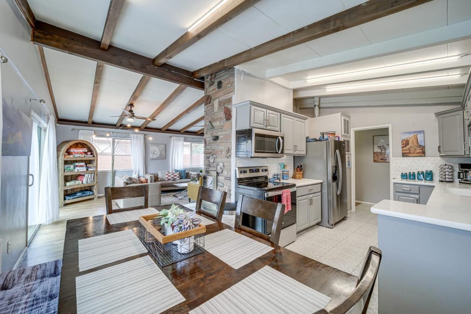 Pet-Friendly Sedona Home Hot Tub, Walk to Trails! House in Sedona