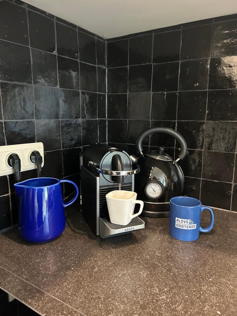 Coffee/tea facilities, Kitchen or kitchenette