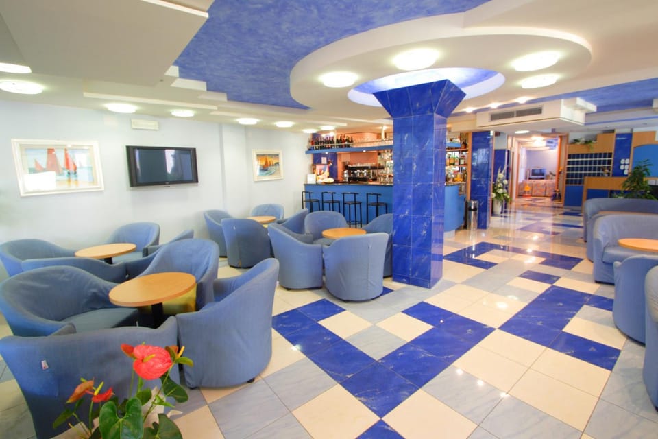Lounge or bar