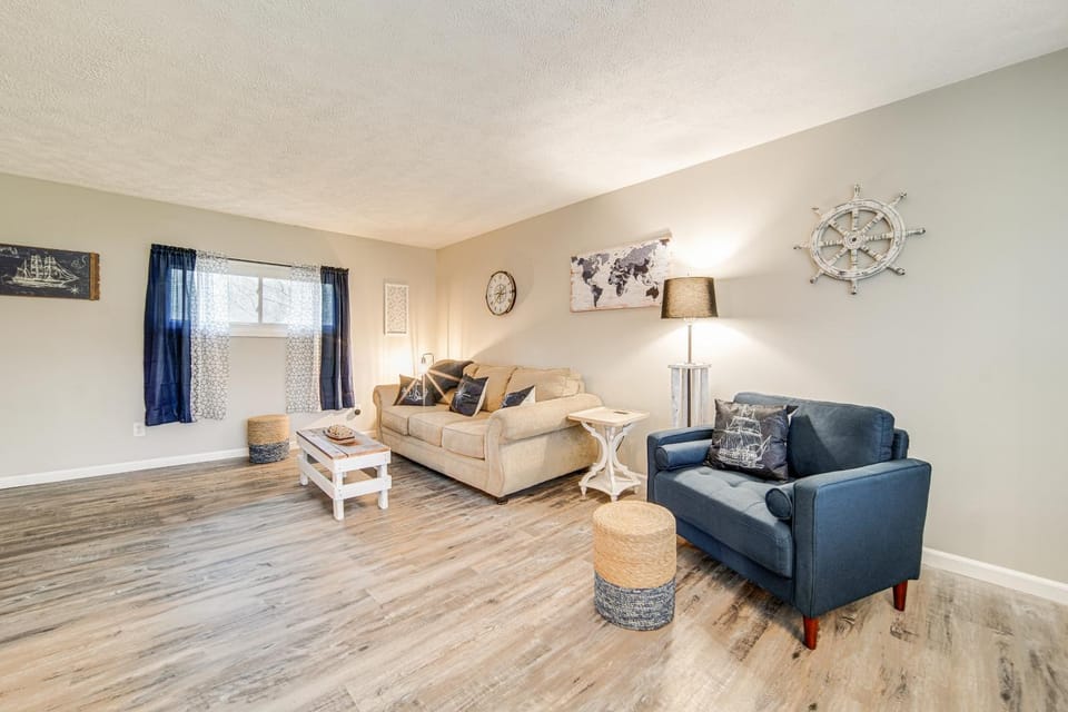 Conneaut Lake Apartment Less Than 1 Mi to Waterfront! Apartment in Conneaut Lake