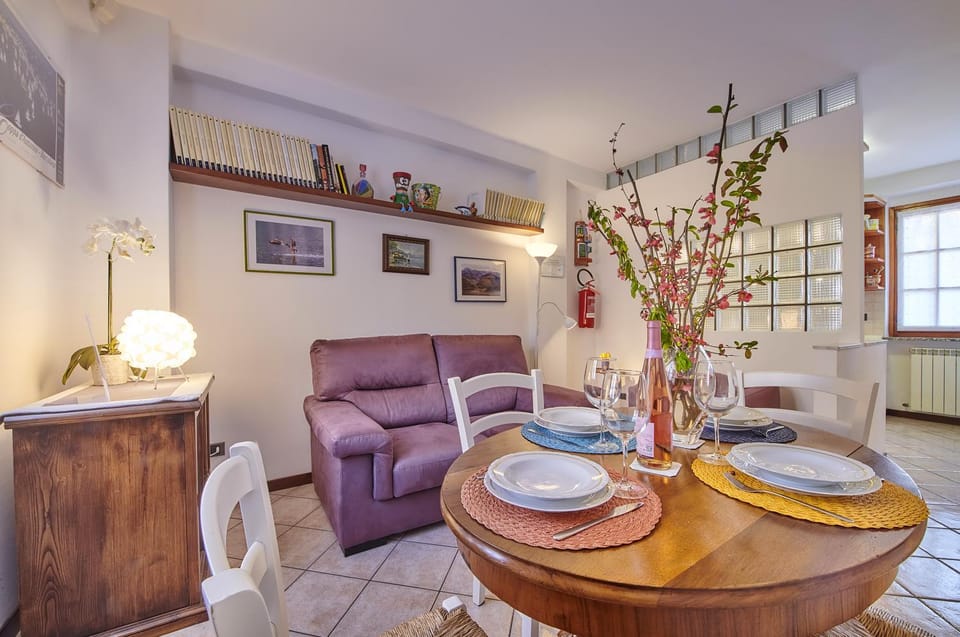 A STEP FROM THE LAKE House in Province of Lecco