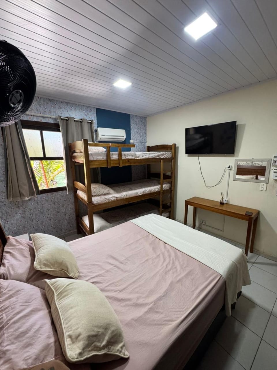 Hostel Casa Jambo Guaruja Hostel in State of São Paulo