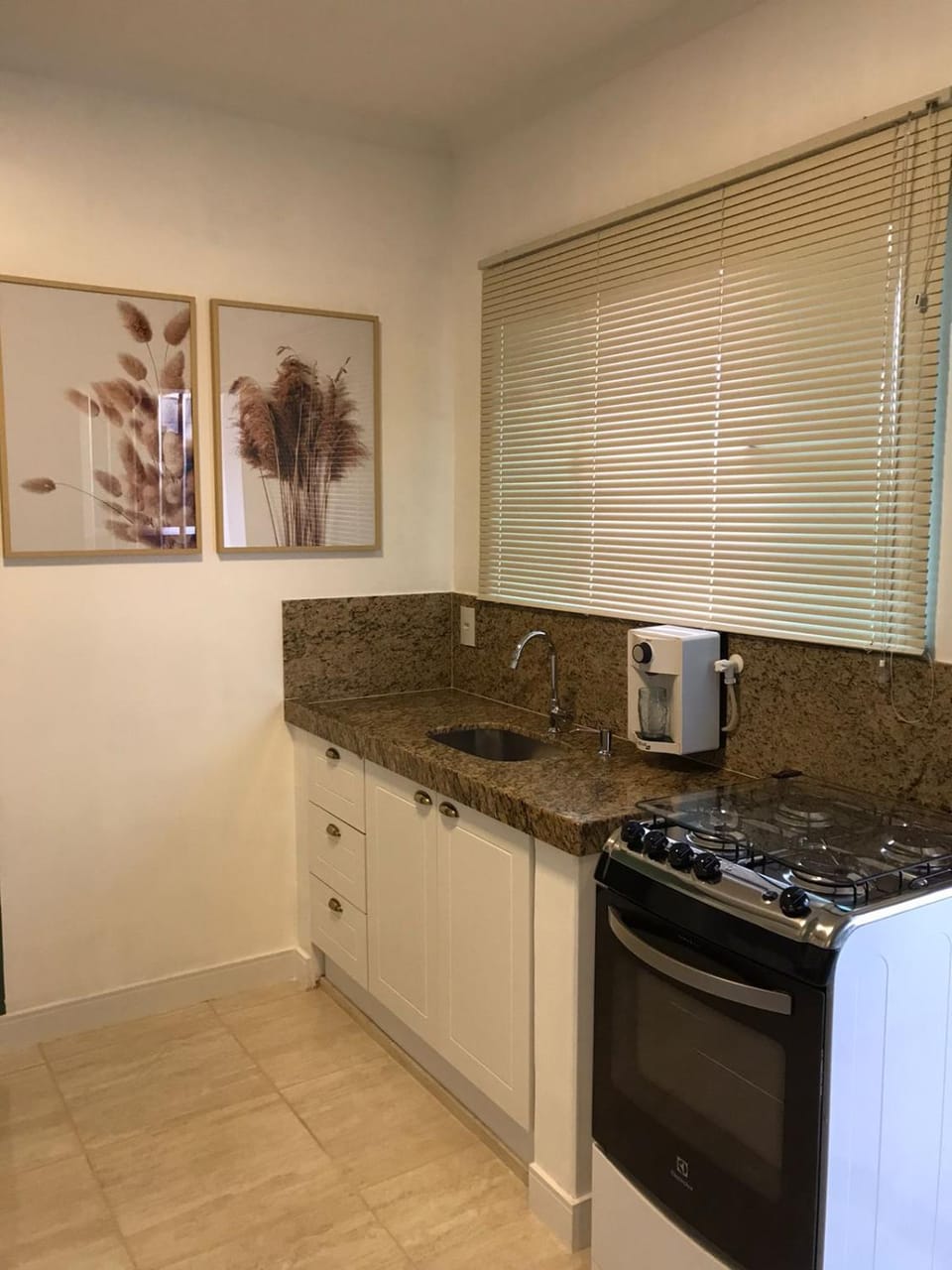 Kitchen or kitchenette, minibar, pet friendly, stove, toaster