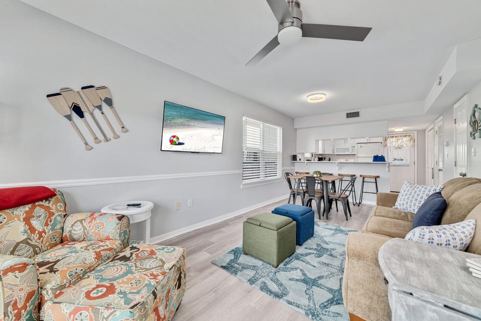 The Hermit Crab 7 House in West Beach