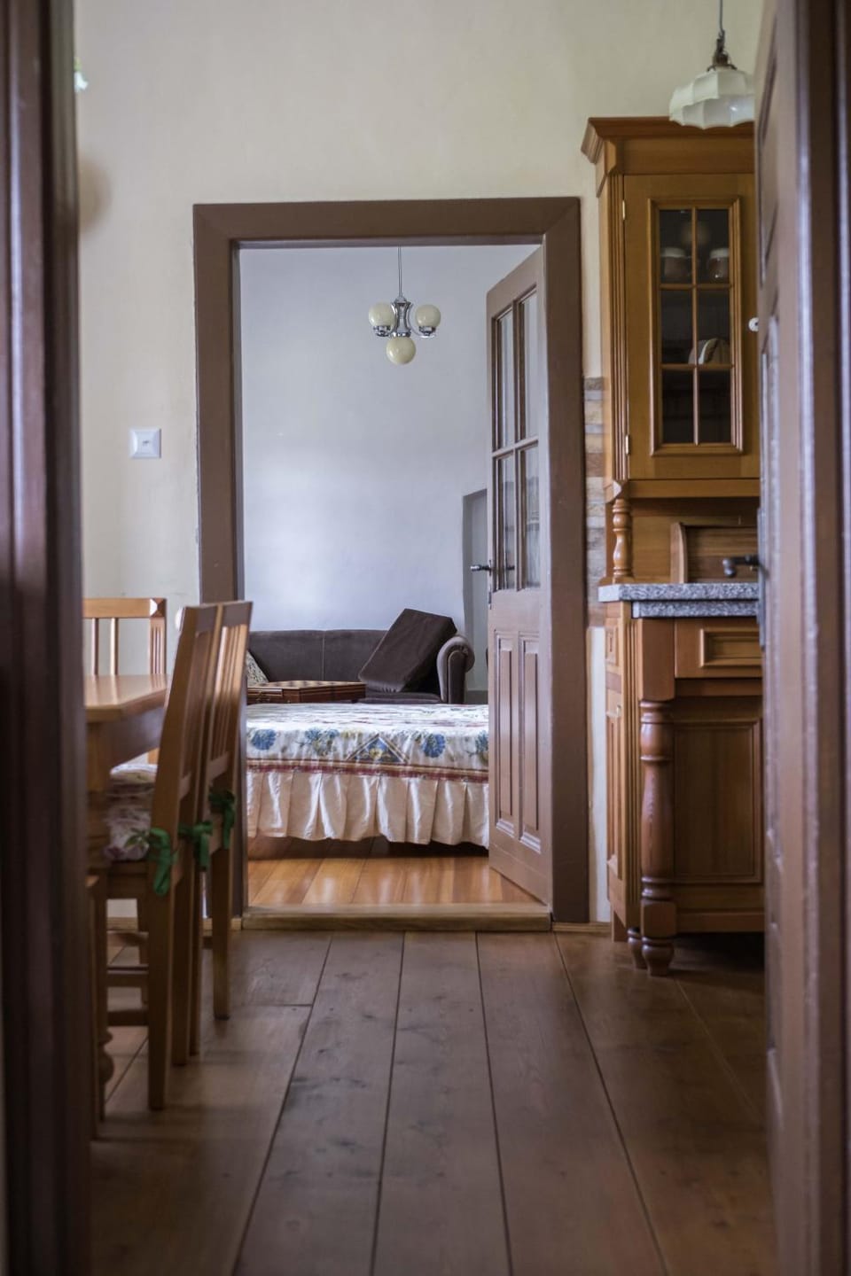 Kitchen or kitchenette, Living room