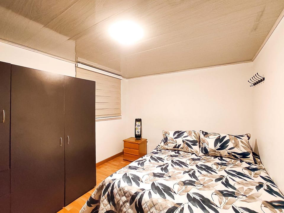 Bed, Photo of the whole room, Bedroom, wardrobe