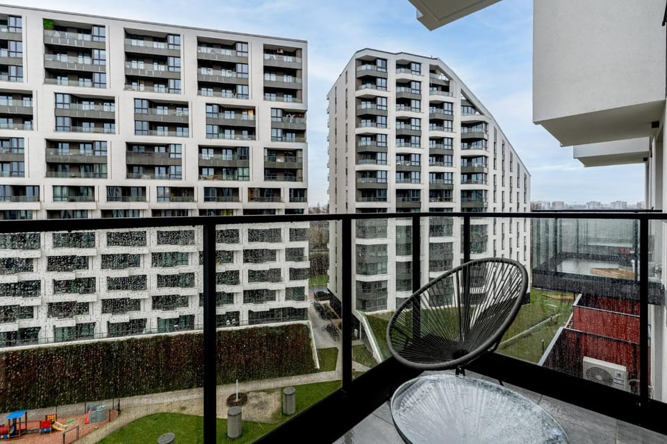 Property building, View (from property/room), Balcony/Terrace