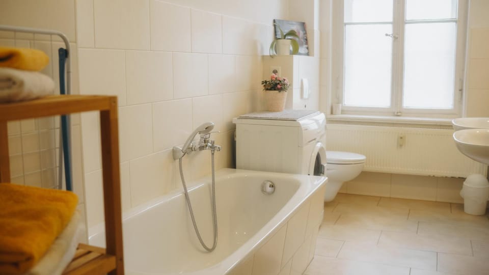 Toilet, Bathroom, Bath