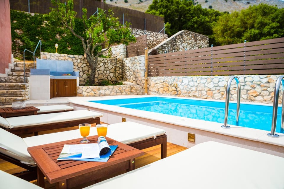 Pool view, Swimming pool, Inner courtyard view
