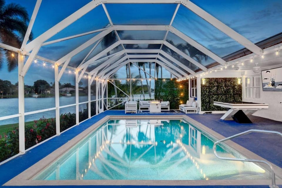Pool view, Swimming pool, Swimming pool, sunbed
