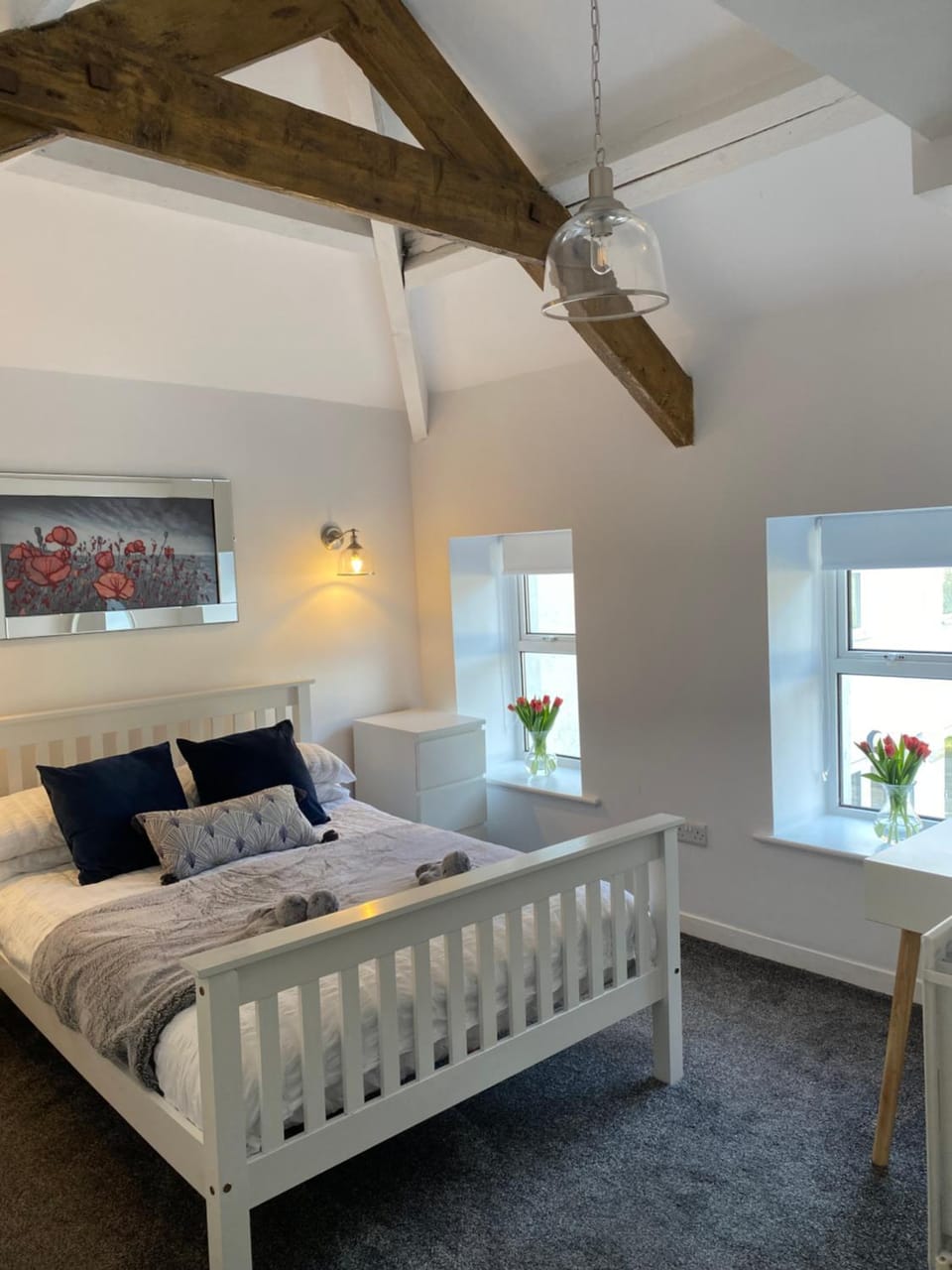 Bed, Photo of the whole room, Bedroom