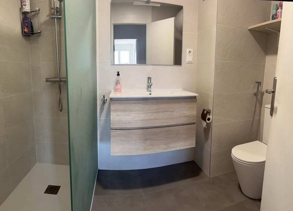 Shower, Bathroom