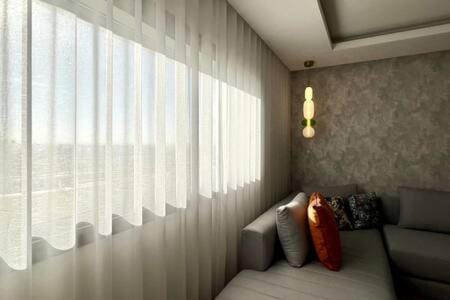 Business Travelers and Families - 3 Bedrooms Apartment in Casablanca