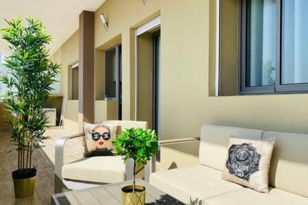 Business Travelers and Families - 3 Bedrooms Apartment in Casablanca