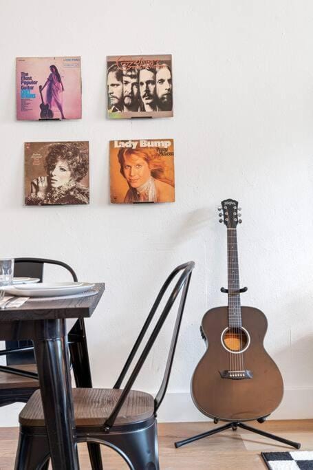 Musicians Lounge - 2 BR with parking asssigned House in Fort Lauderdale
