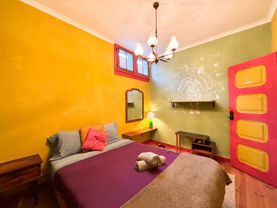 Bed, Photo of the whole room, Decorative detail, Bedroom