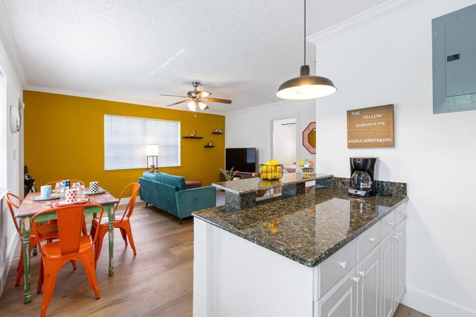 The Yellow Submarine @Sailboat Bend House in Fort Lauderdale