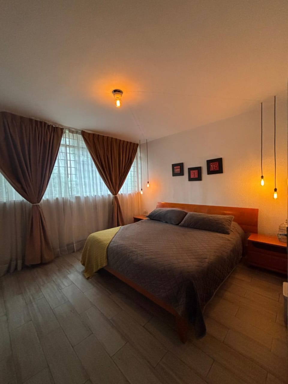 Bed, Photo of the whole room, Bedroom