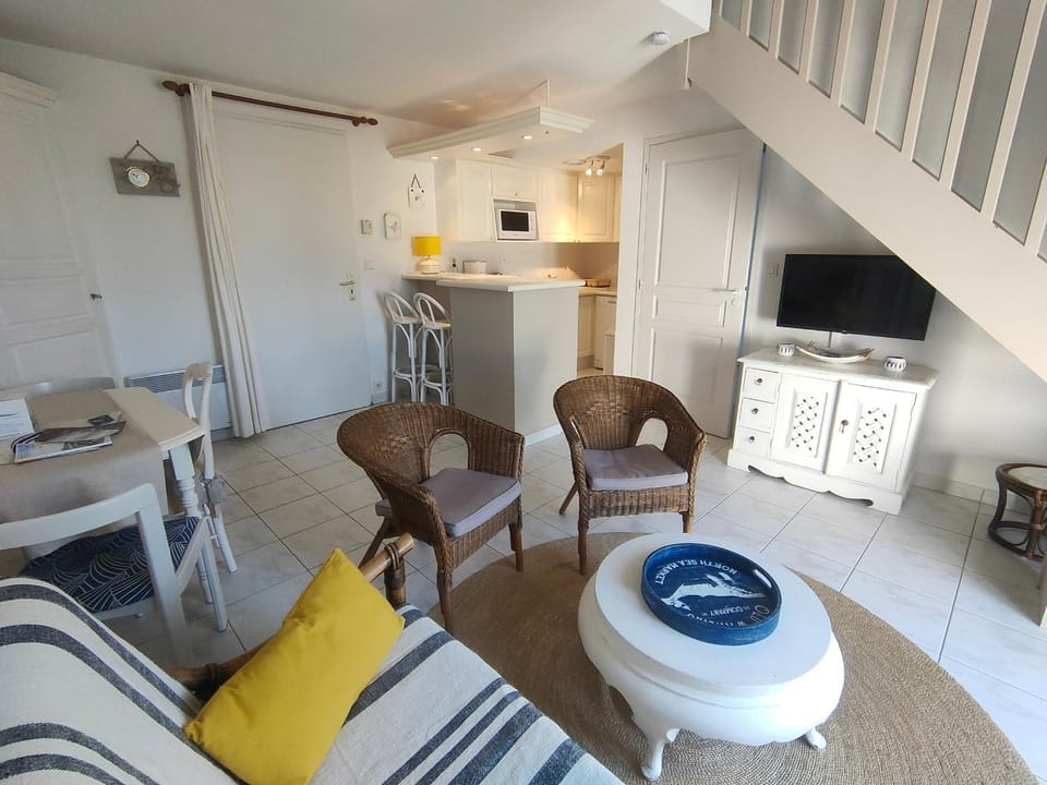 Charmante maison avec terrasse à Saint-Jean-de-Monts, proche plage et golf - FR-1-323-474 House in Saint-Jean-de-Monts