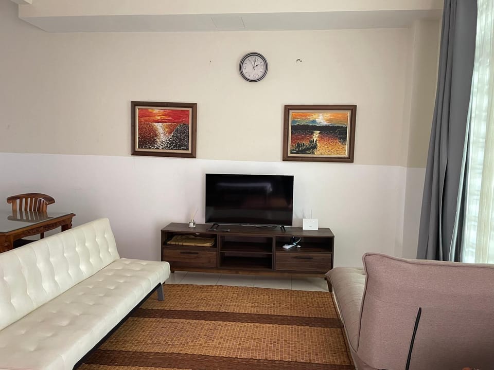 Living room, Evening entertainment