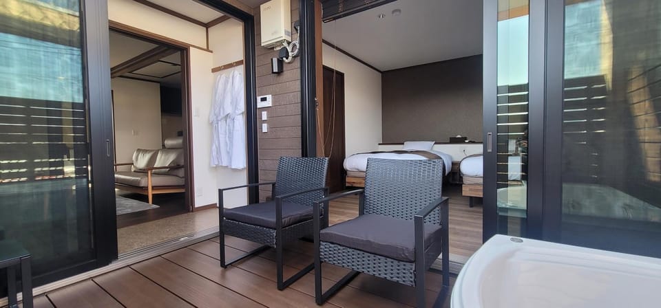 ROMANSTAY Bed and Breakfast in Takayama