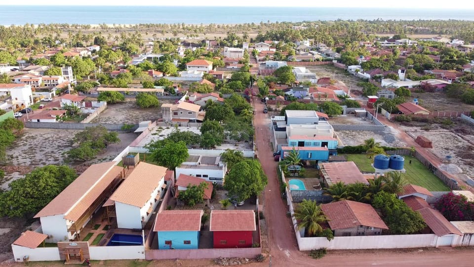 Neighbourhood, Bird's eye view