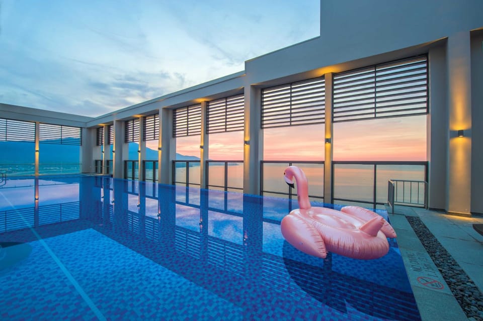 Balcony/Terrace, Swimming pool, Swimming pool
