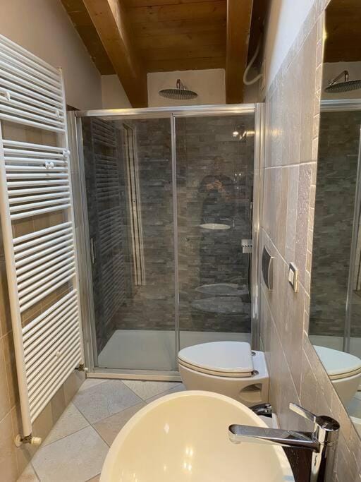 Shower, Toilet, Bathroom