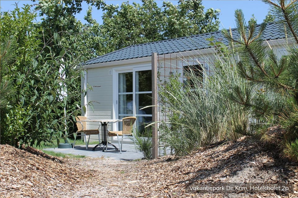 Property building, Patio, Day, Garden view