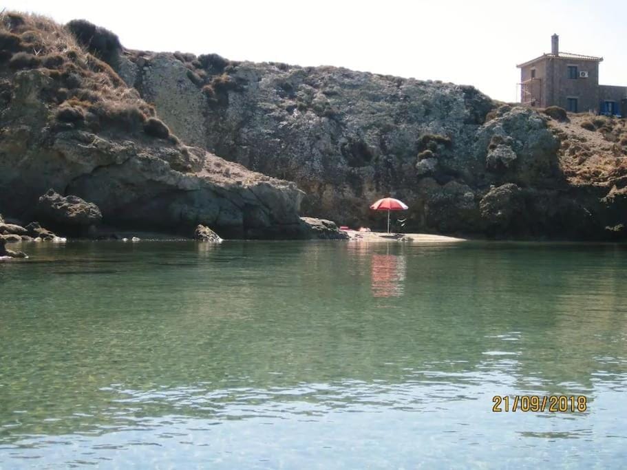 Fanaraki Villas - West House in Decentralized Administration of the Aegean