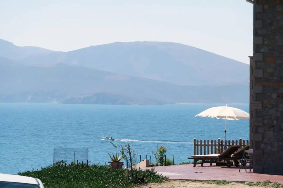 Fanaraki Villas - West House in Decentralized Administration of the Aegean