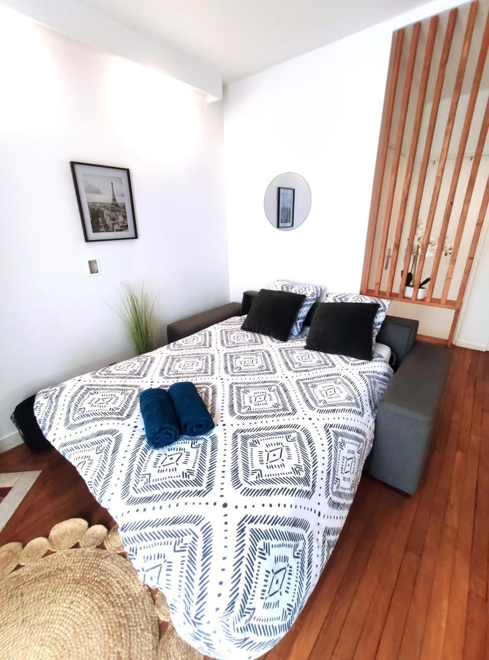 DisneyLand - Paris 20 min - Parking - 7 personnes Apartment in Chelles