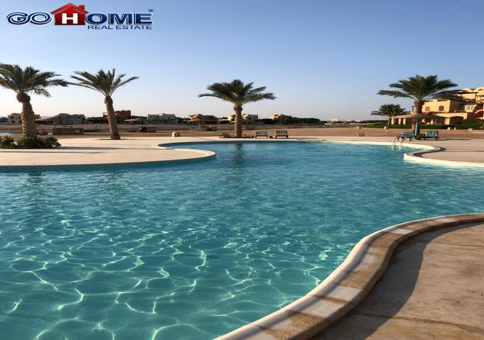 Pool view, Swimming pool, Swimming pool, sunbed