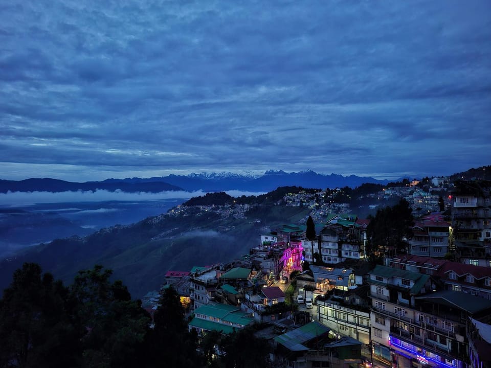 Darjeeling Guest House Deluxe Hotel in Darjeeling