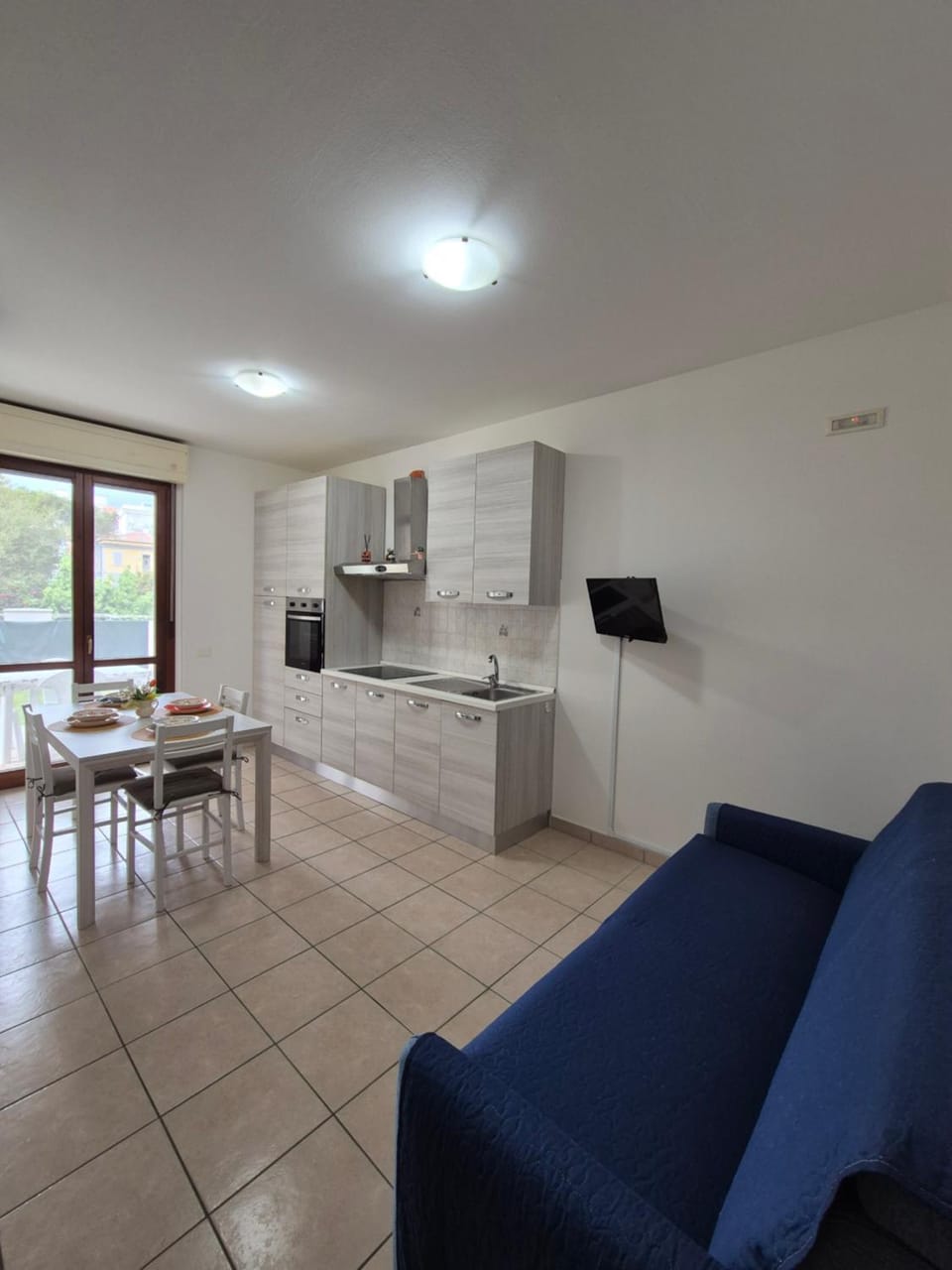 Kitchen or kitchenette, Living room, kitchen