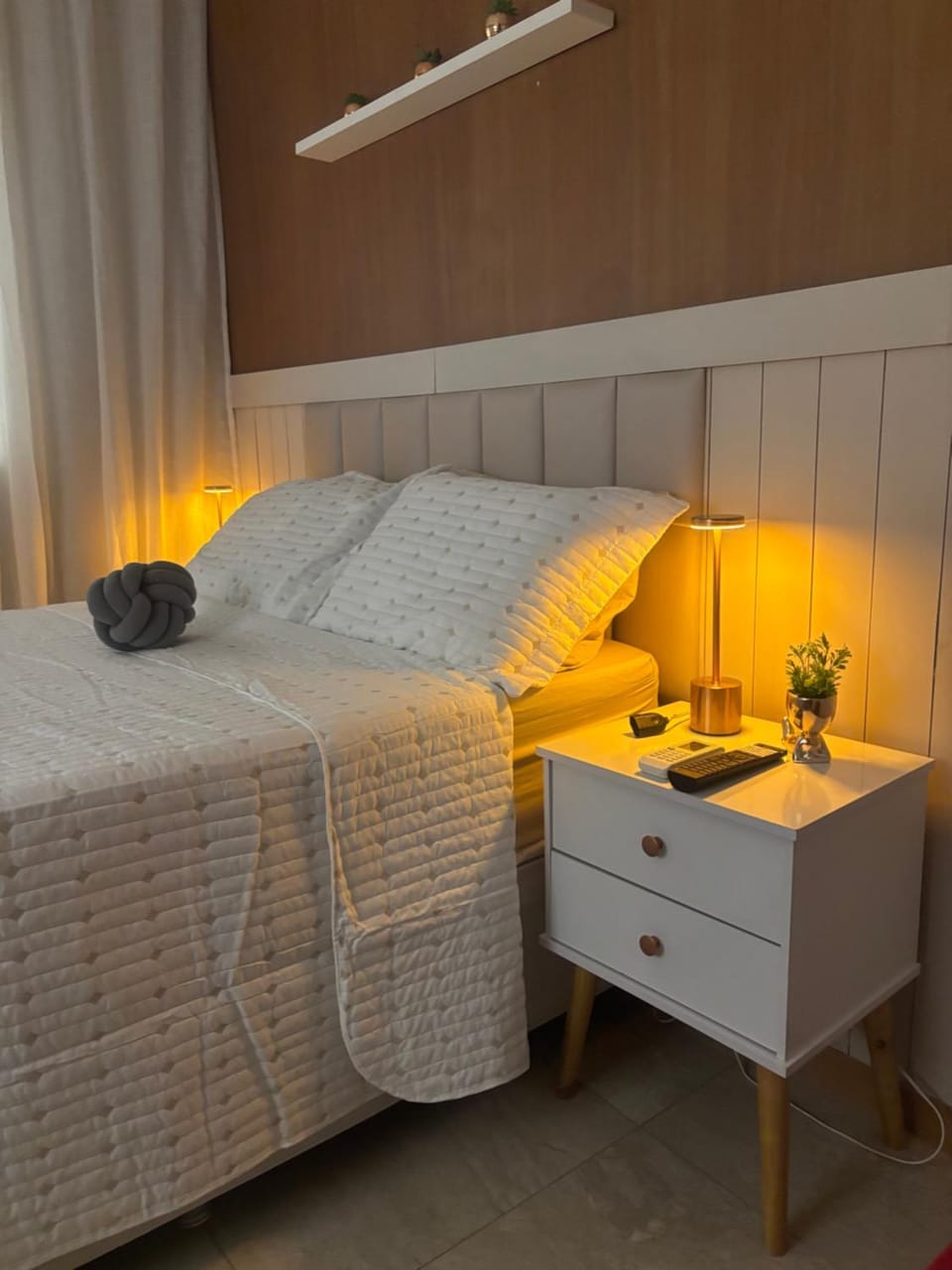 Studio na Orla de Salvador com piscina e garagem Apartment in Salvador