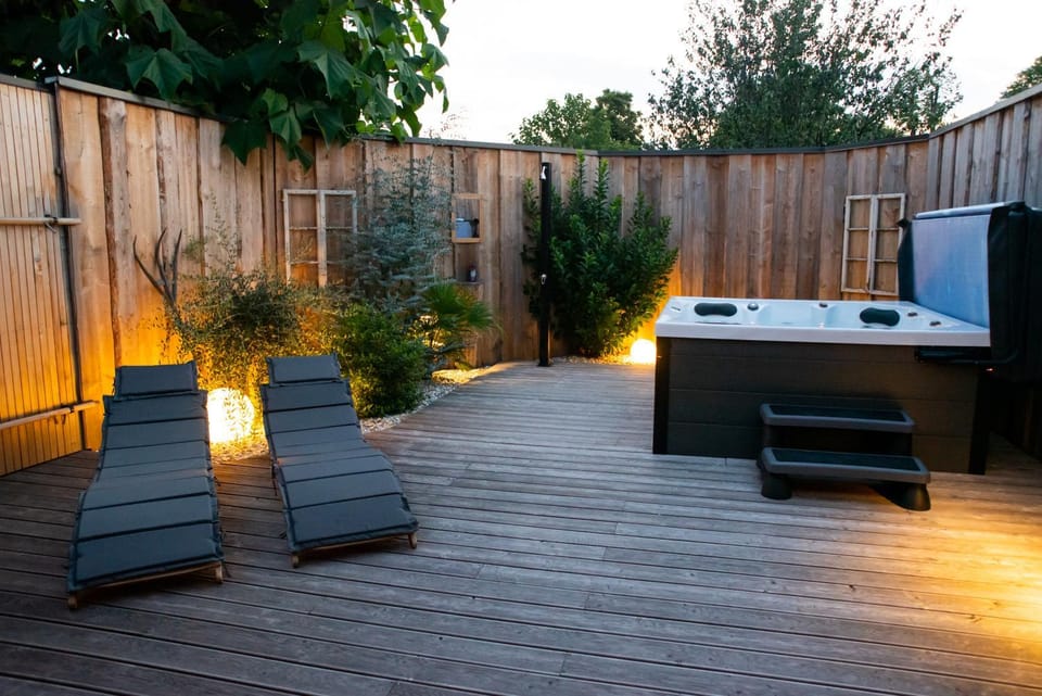 Hot Tub