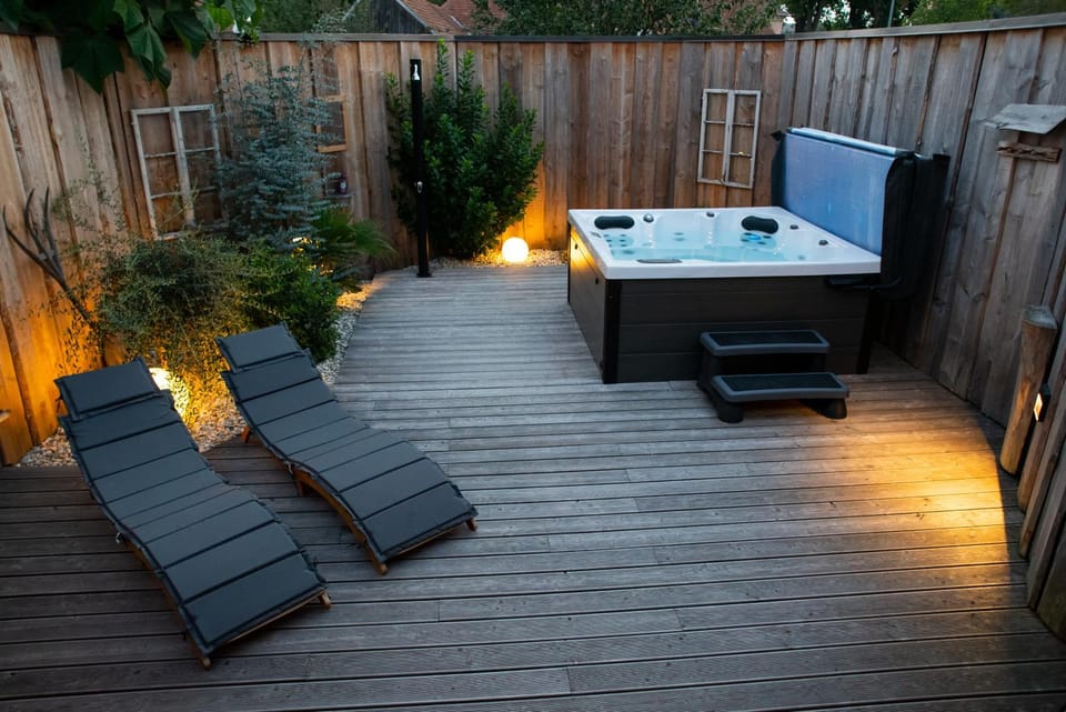 Hot Tub