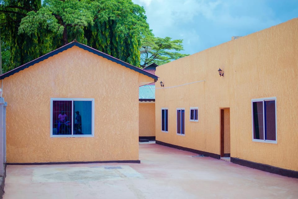 Property building, Day