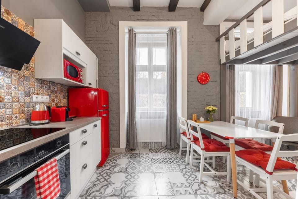 Seating area, Dining area, kitchen