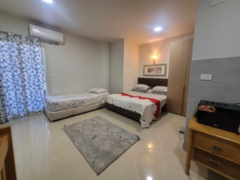 Holiday studio with seaview, Amazing for couples, Sunny & SeaView & Free Wi-fi Apartment in Hurghada