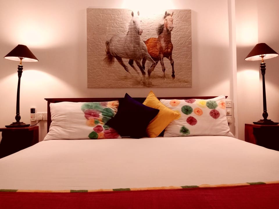 Bed, Night, Bedroom