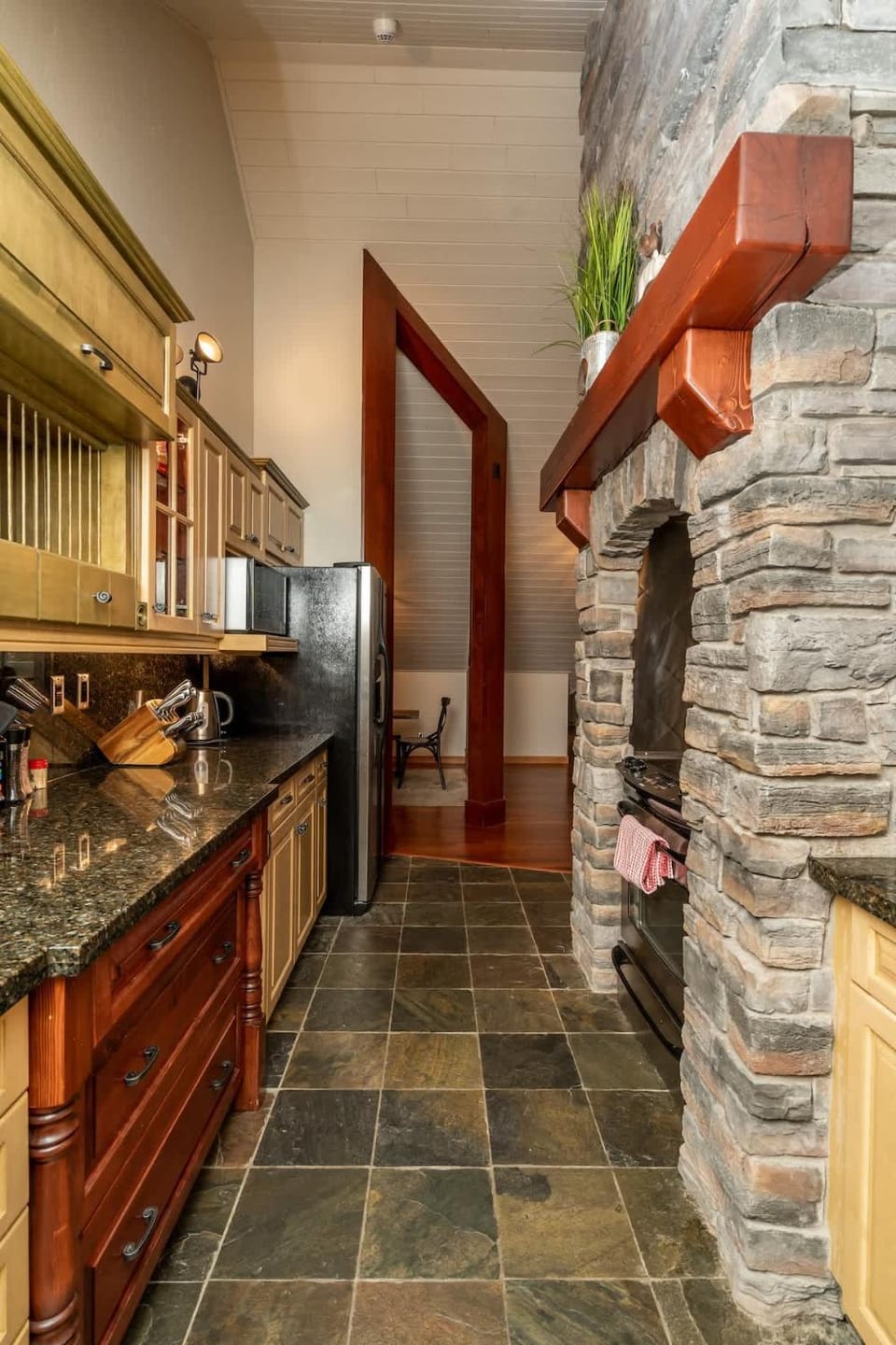 Parkland301 Sunlit 2,000 ft² Penthouse with Mtn View House in Canmore