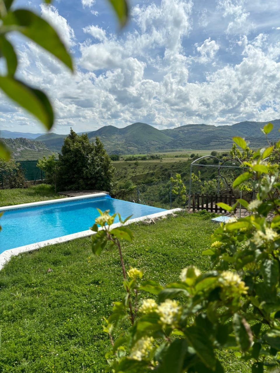 Natural landscape, Garden, Garden view, Mountain view, Swimming pool