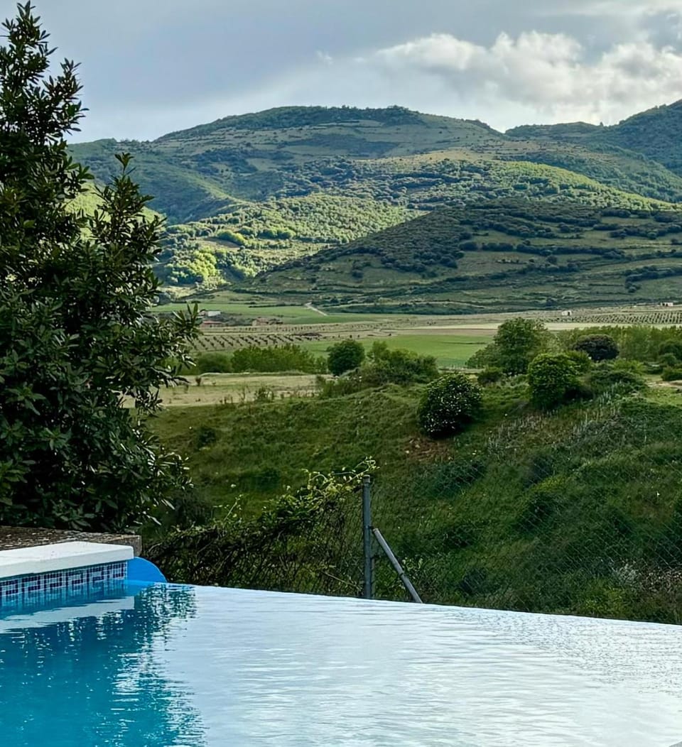 Mountain view, Swimming pool