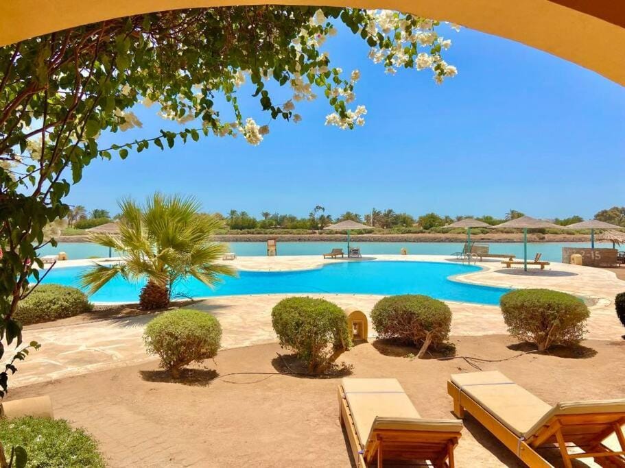 Garden, Balcony/Terrace, Swimming pool