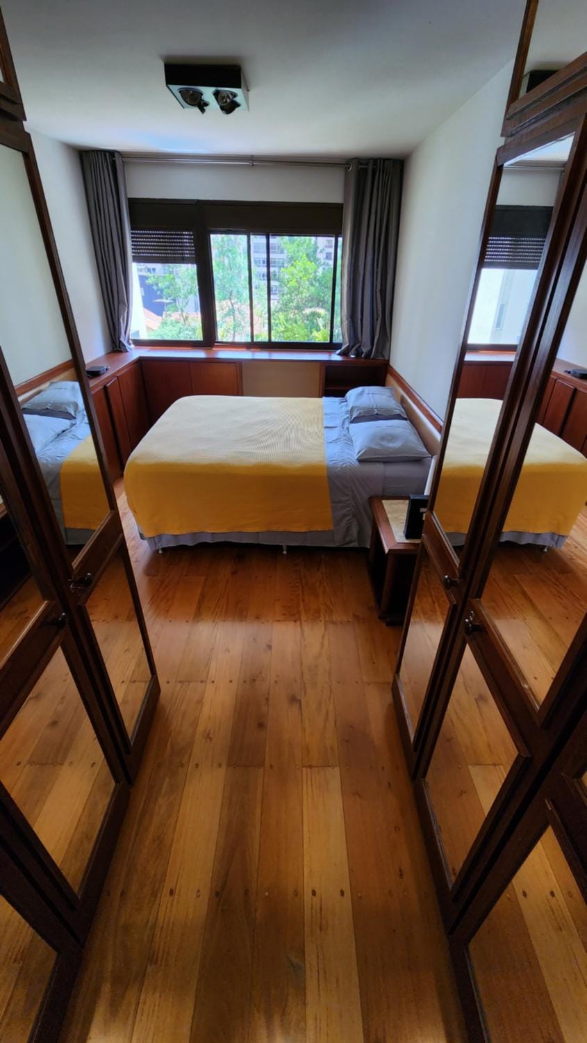 Bed, Photo of the whole room, Bedroom, microwave, wardrobe